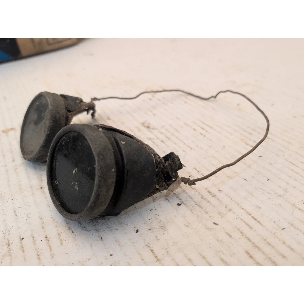 Vintage Welding/Safety Goggles